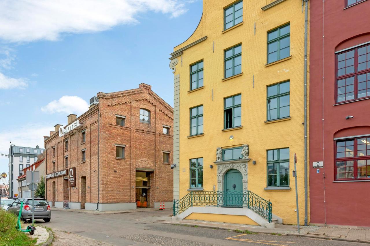 Historical Townhouse By Blue Mandarin Apartment Gdansk Exterior photo