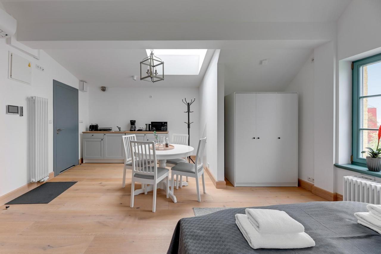 Historical Townhouse By Blue Mandarin Apartment Gdansk Exterior photo